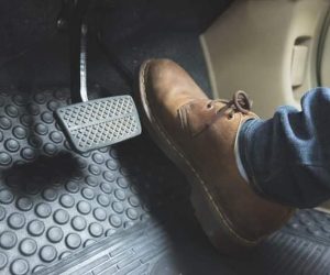 SECURITE ROUTIÈRE : Quelles sont les attitudes à adopter quand le frein de votre voiture ne fonctionne plus ?