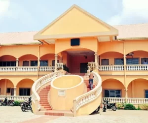 SESSION EXTRAORDINAIRE À LA MAIRIE DE OUIDAH : Les 25 conseillers présents rejettent la validation des comptes administratifs présentés par le SE
