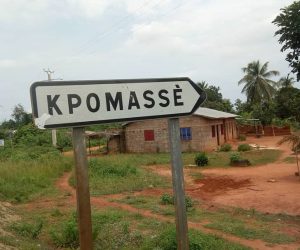 POUR DES IRRÉGULARITÉS DANS LA GESTION DU CIMETIÈRE DE KPOMASSE CENTRE : Le Secrétaire Exécutif de la Mairie révoqué