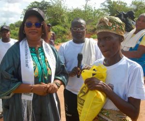 SOLIDARITÉ FÉMININE EN MILIEU RURAL : Pascaline Dossou et l’ONG ALLOUGBA redonnent espoir aux femmes d’Akodéha