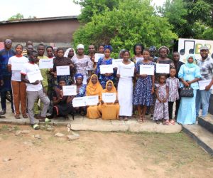ENTREPRENEURIAT À PARAKOU : La mairie des jeunes certifie une vingtaine de jeunes en cosmétique et savonnerie