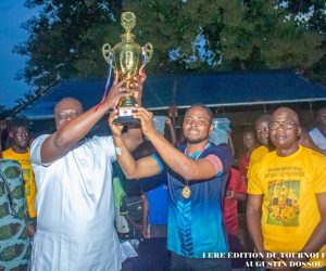 TOURNOI FRATERNITÉ 2025 : Augustin Dossou au cœur de l’unité et de la passion juvénile à Parakou