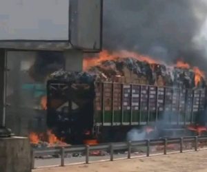 ÉCHANGEUR DE GODOMEY : Un camion entièrement ravagé par le feu