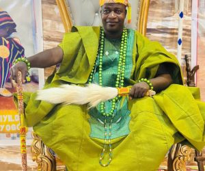 HAUT CONSEIL NATIONAL DU CULTE EGUNGUN DU BÉNIN : KABIYESI ONIAYOGO OBA ÈJA ADÉWOLU ADÉGOROYÉ de Cana Ayogo consacré 1er Vice-président