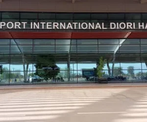 ATTAQUE DE L&rsquo;AÉROPORT DE NIAMEY : 13 morts, 22 assaillants neutralisés dans un raid contre un site stratégique